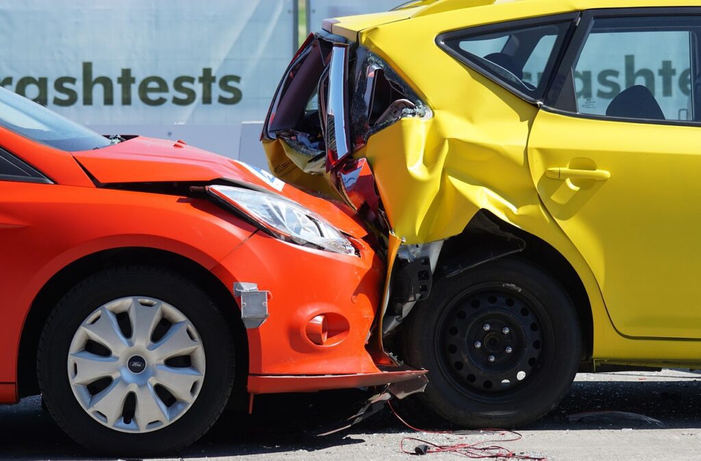 crash test, collision, rear-end collision, 60 km h, diversion, liability, insurance, mobile, smartphone, car insurance, claim, insurance, insurance, insurance, insurance, insurance, car insurance, car insurance. Rear-impact collisions reveal areas of injury, and our Vancouver car accident chiropractor can help.
